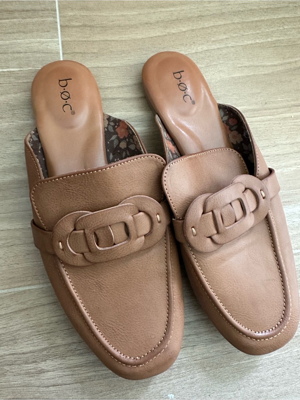 b.o.c. Women's Tan Slip-On Loafer Mules